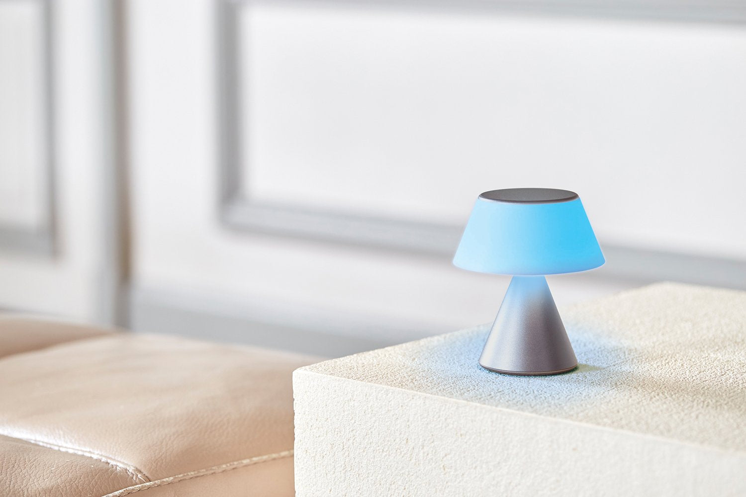 Lexon-Luma M Led Lamba Koyu Gri-Masa Lambası-2-Milagron.com