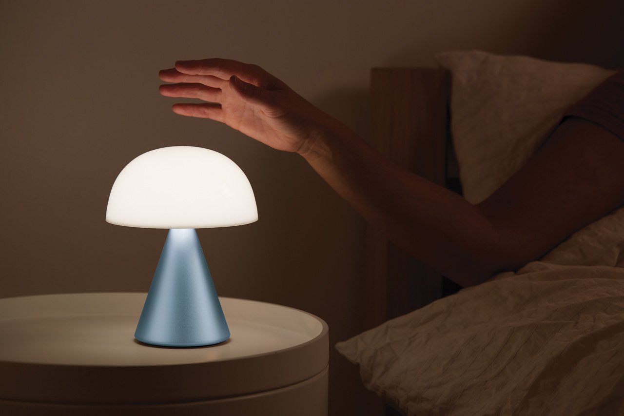 Lexon-Mina L Led Lamba Açık Mavi-Masa Lambası-6-Milagron.com