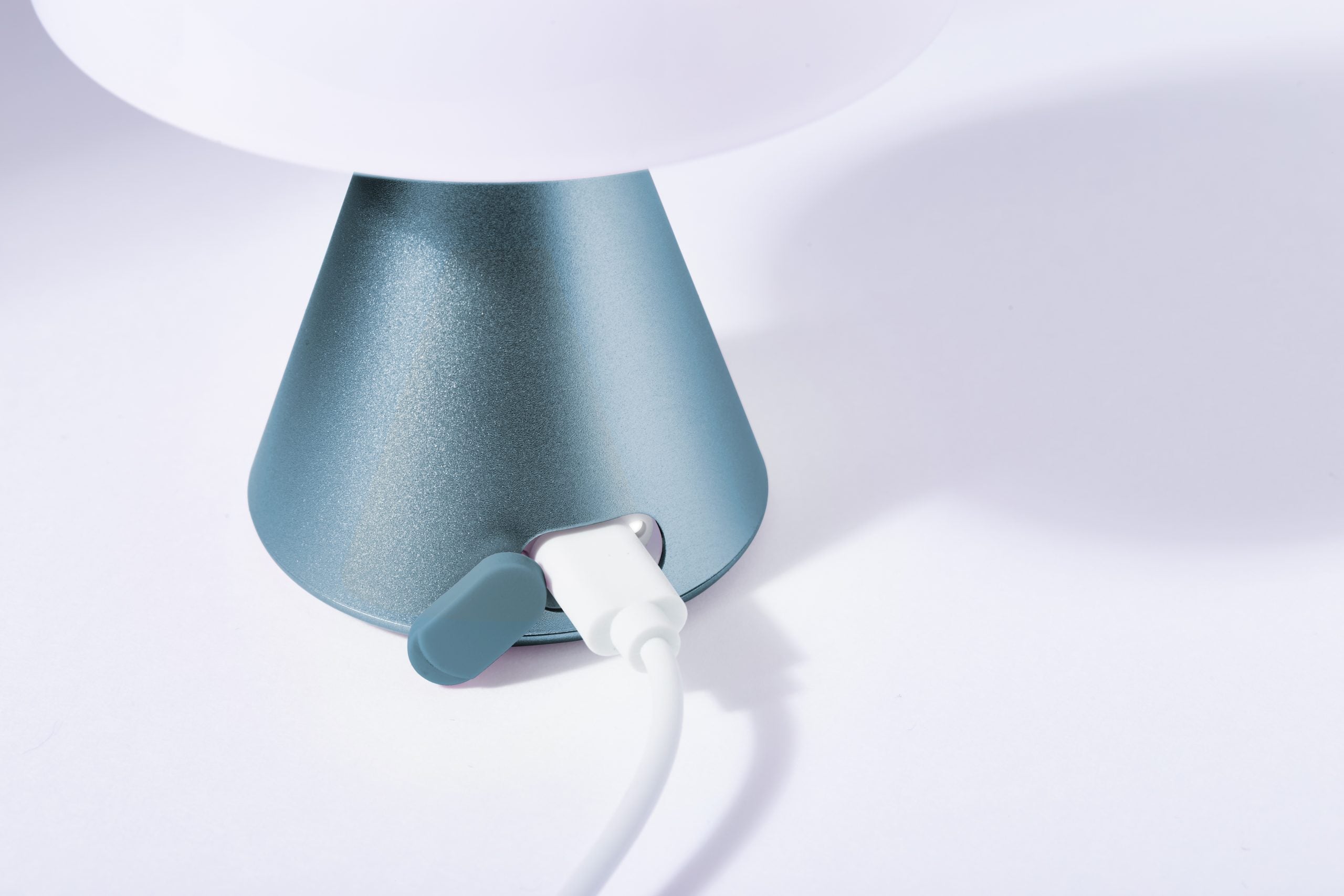 Lexon-Mina M Led Lamba Mavi-Masa Lambası-6-Milagron.com