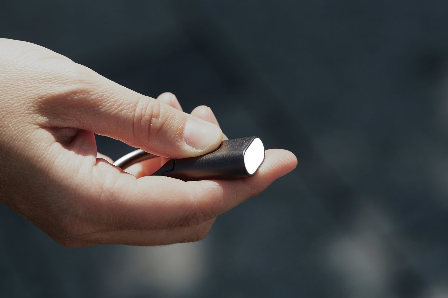 Lexon-Nomaday Light Anahtarlık Siyah-Anahtarlık-5-Milagron.com