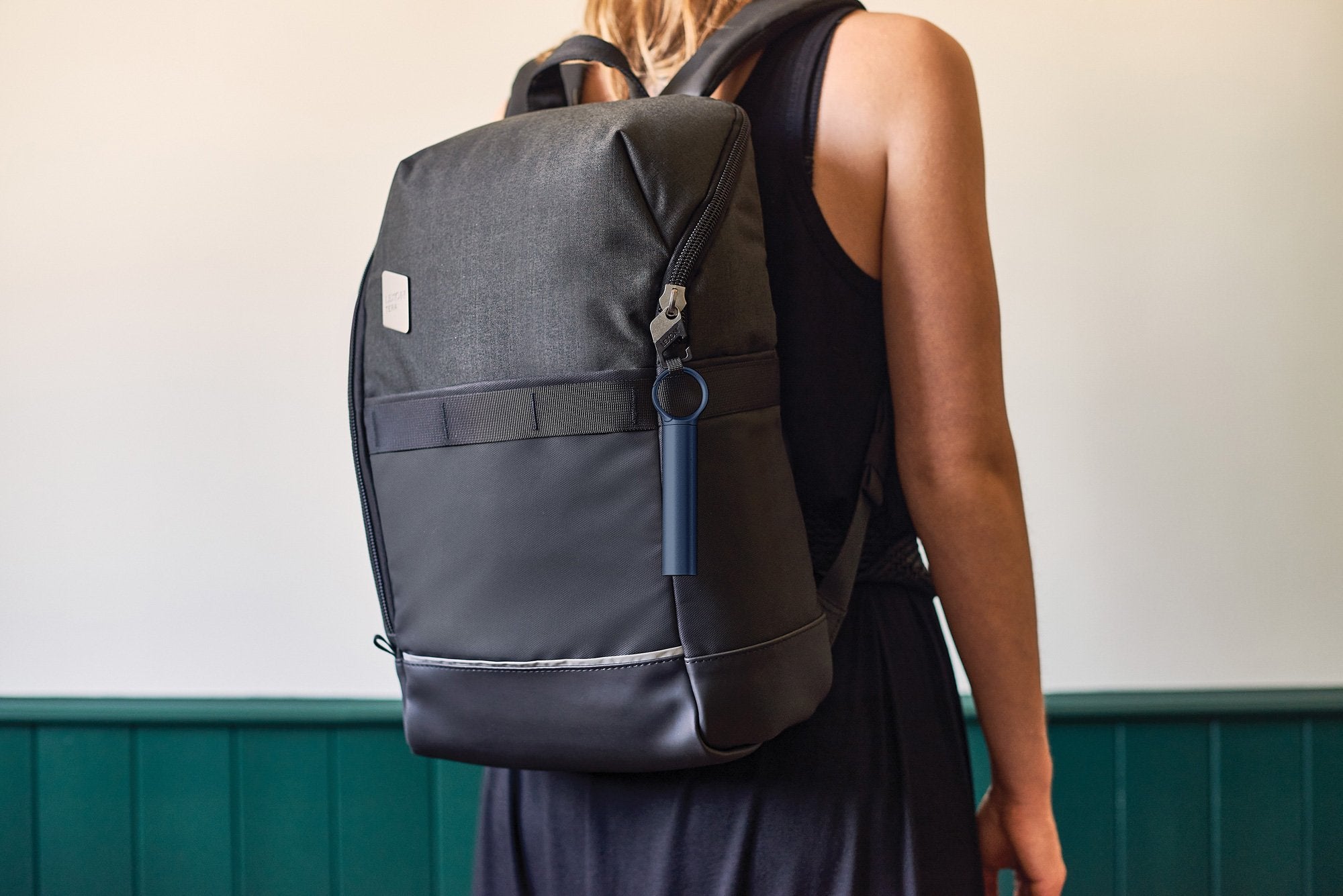 Lexon-Nomaday Powerbank Lacivert-Powerbank-4-Milagron.com