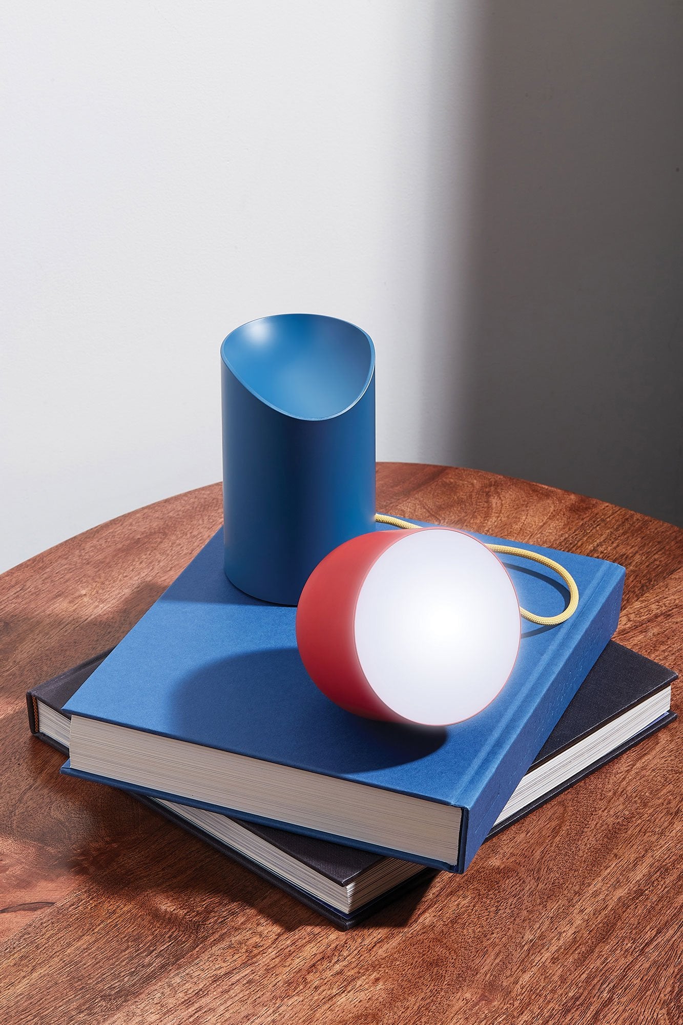 Lexon-Orbe Led Aydınlatma Mavi & Kırmızı-Masa Lambası-5-Milagron.com