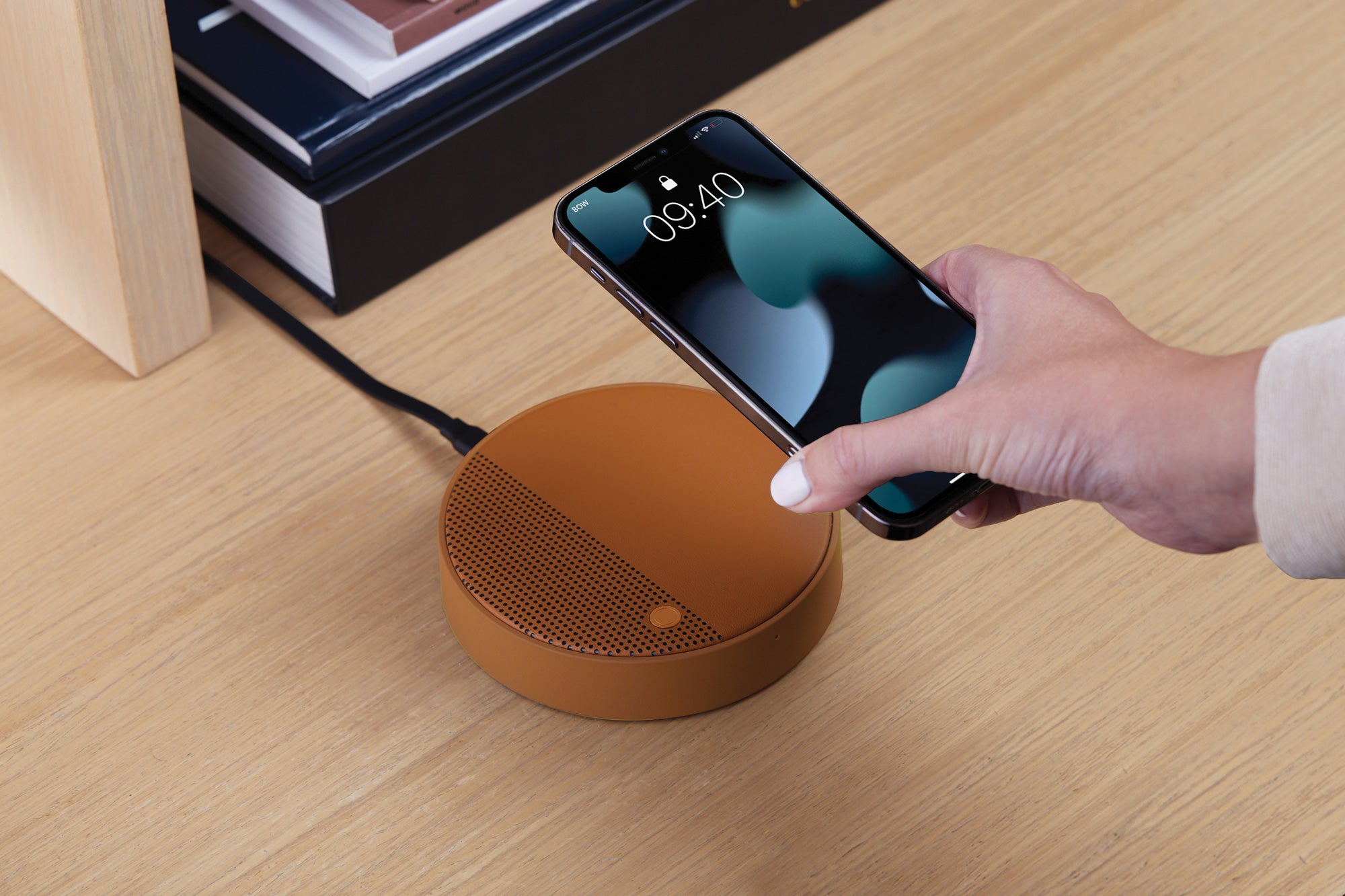 Lexon-Oslo Energy + Kablosuz şarj Cihazı Ve Bluetooth Hoparlör-Taşınabilir Hoparlör-5-Milagron.com