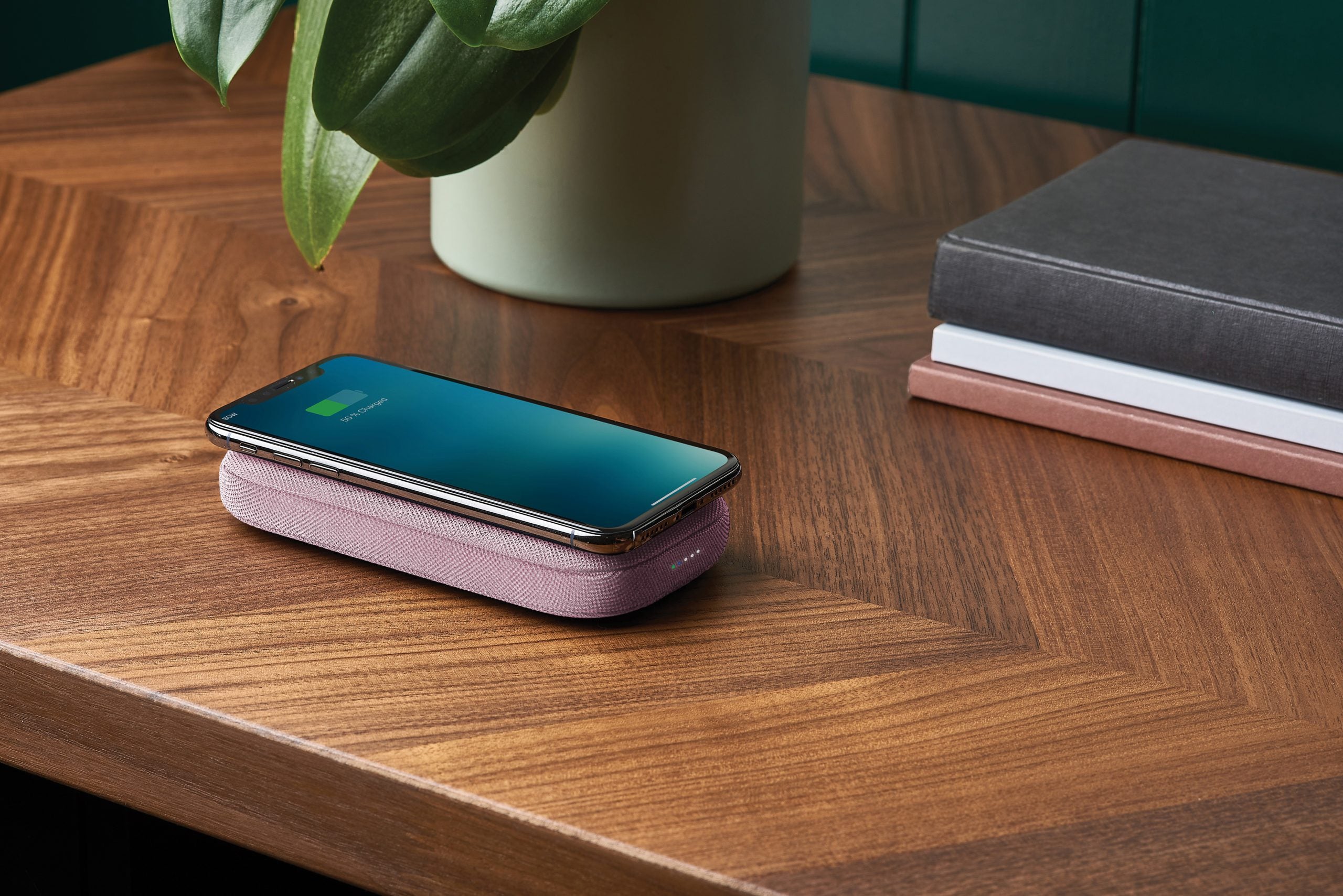 Lexon-Powersound Kablosuz şarj Cihazı Ve Bluetooth Hoparlör-Taşınabilir Hoparlör-5-Milagron.com