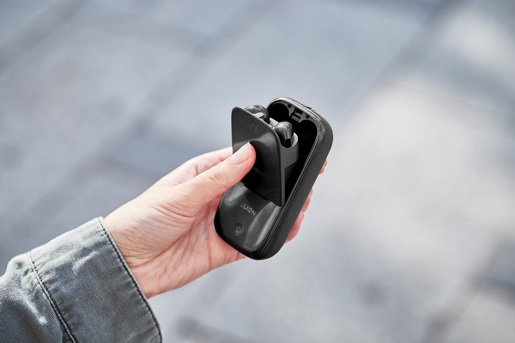 Lexon-Speakerbuds Bluetooth Kulaklık & Bluetooth Hoparlör Siyah-Kulaklık-6-Milagron.com