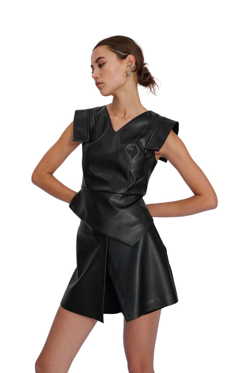 Mirimalist-Concrete Siyah Büstiyer-Bluz-3-Milagron.com