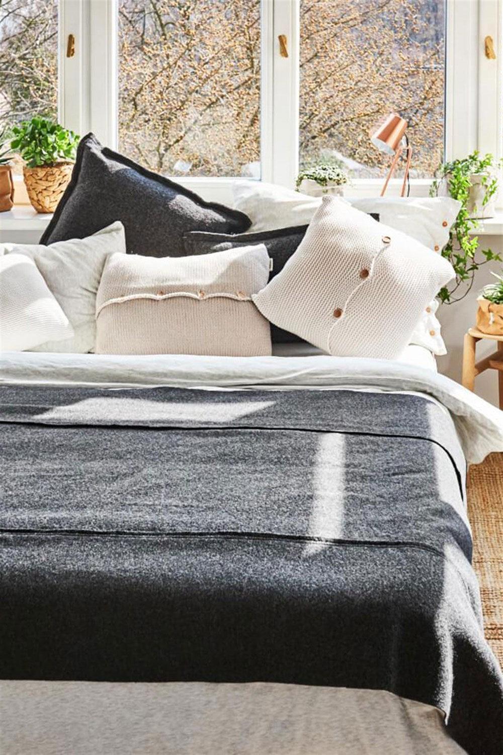 Moyha-Comfort Antrasit Yatak Örtüsü (120 x 240)-Yatak Örtüsü-4-Milagron.com