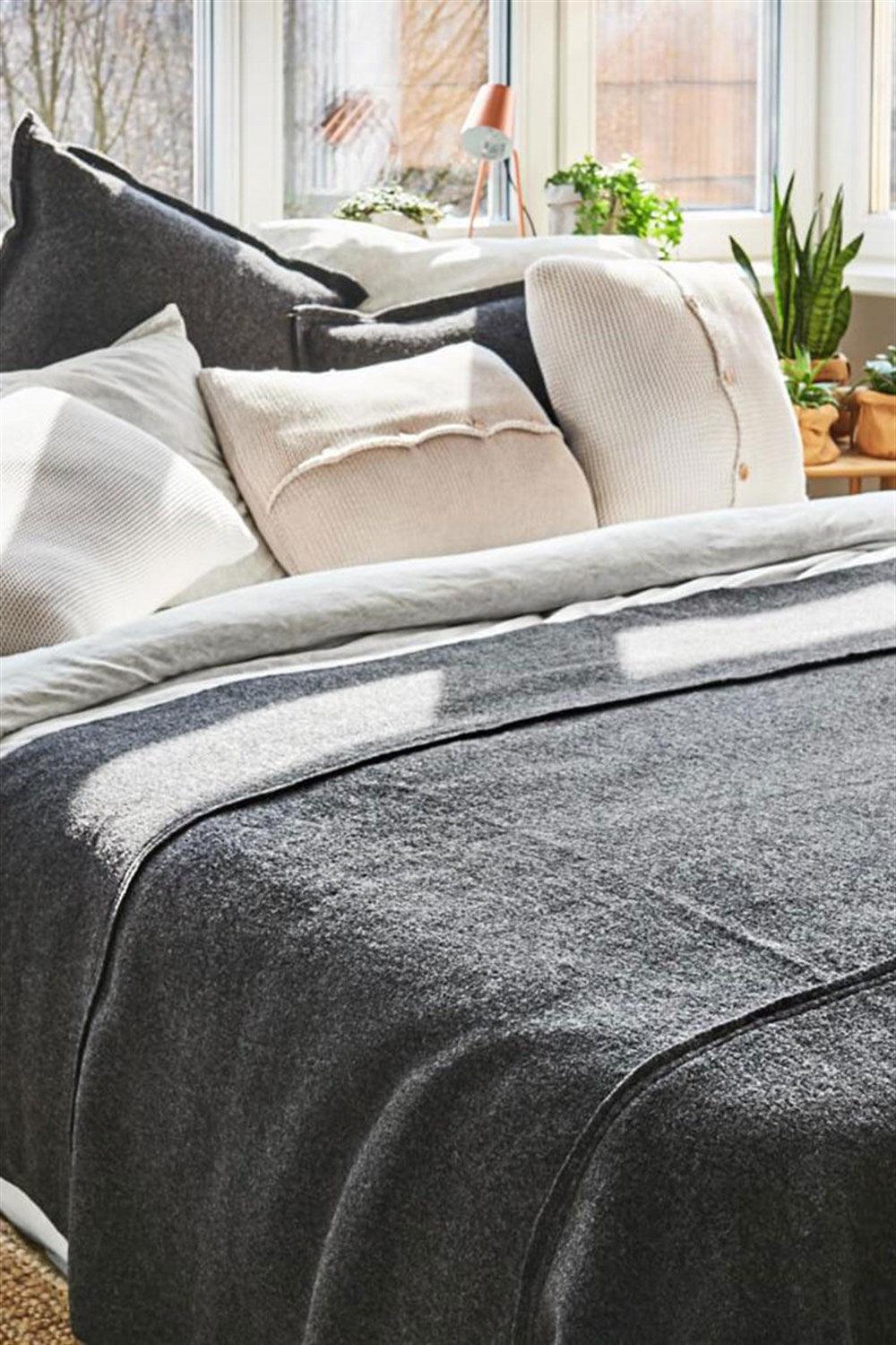 Moyha-Comfort Antrasit Yatak Örtüsü (180 x 240)-Yatak Örtüsü-3-Milagron.com