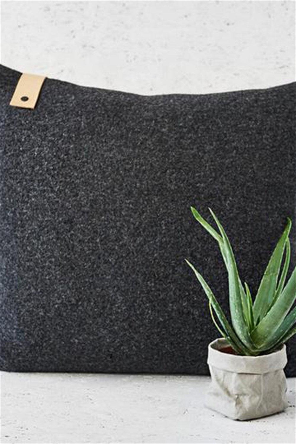 Moyha-Cozy Antrasit Yastık (60x60)-Kırlent-1-Milagron.com