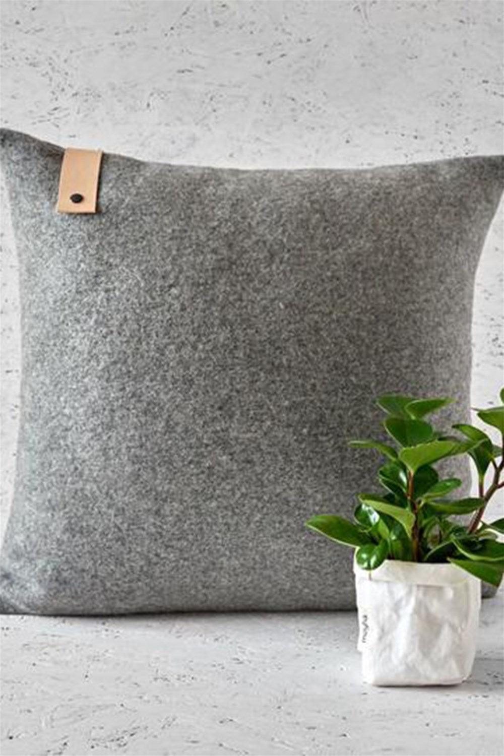 Moyha-Cozy Gri Yastık (60x60)-Kırlent-1-Milagron.com