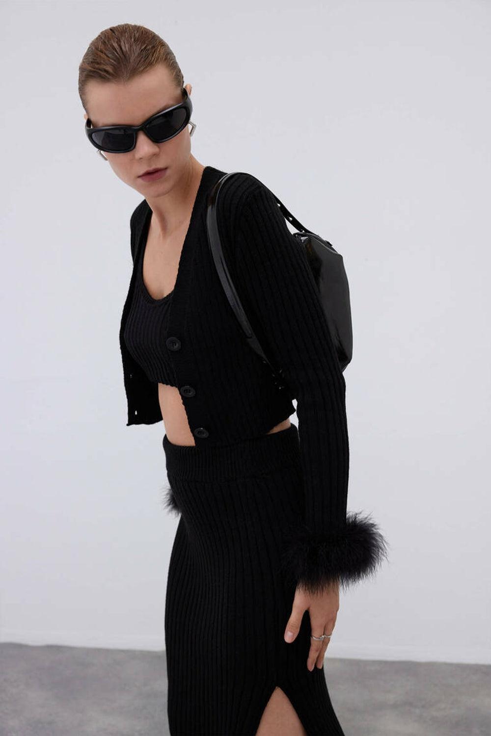 Mozto-SORUNLU - Faye Black Feathered Cardigan-Kazak & Triko-3-Milagron.com