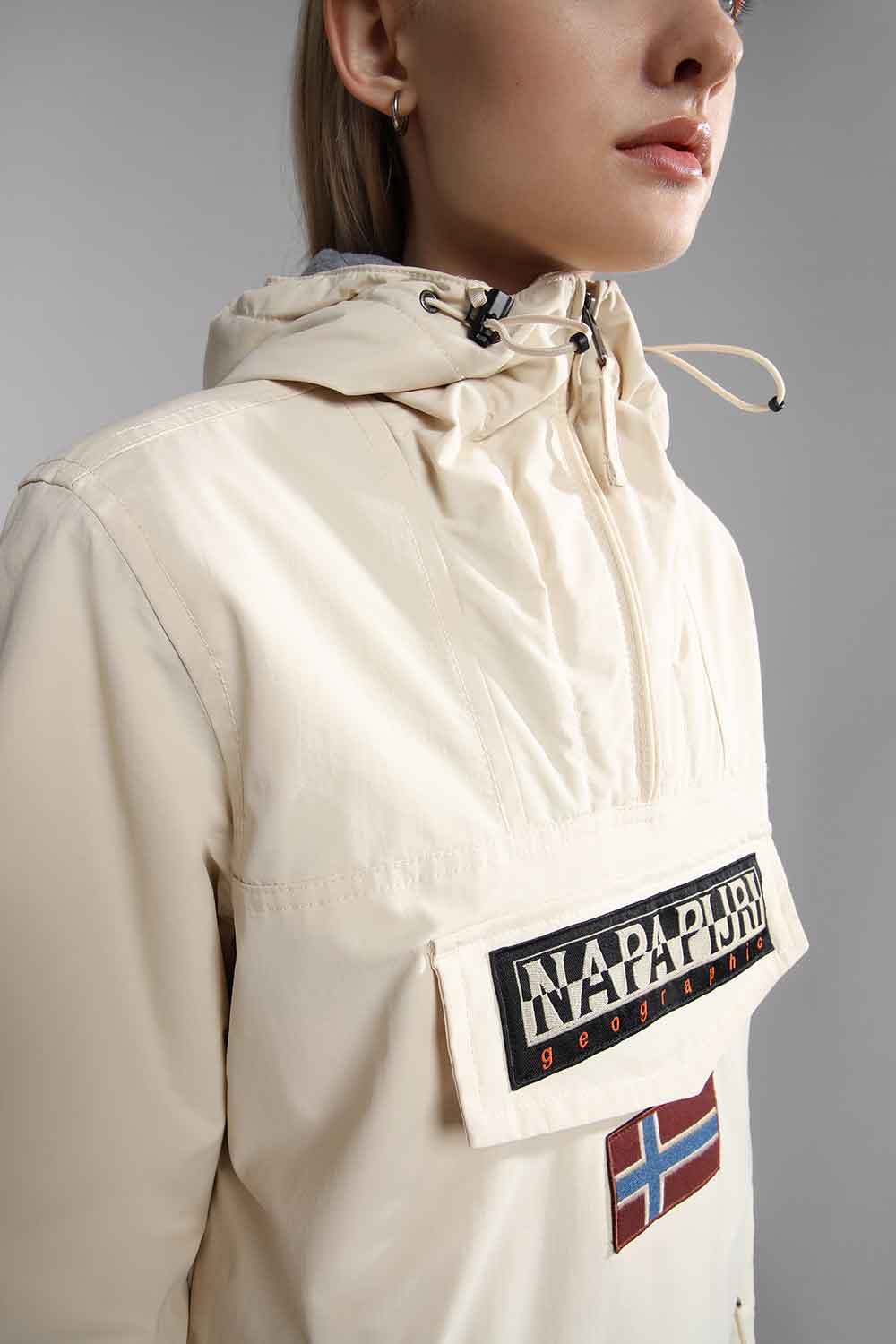 Napapijri-Rainforest Pcoket 4 Whitecap Gray-Yağmurluk-5-Milagron.com