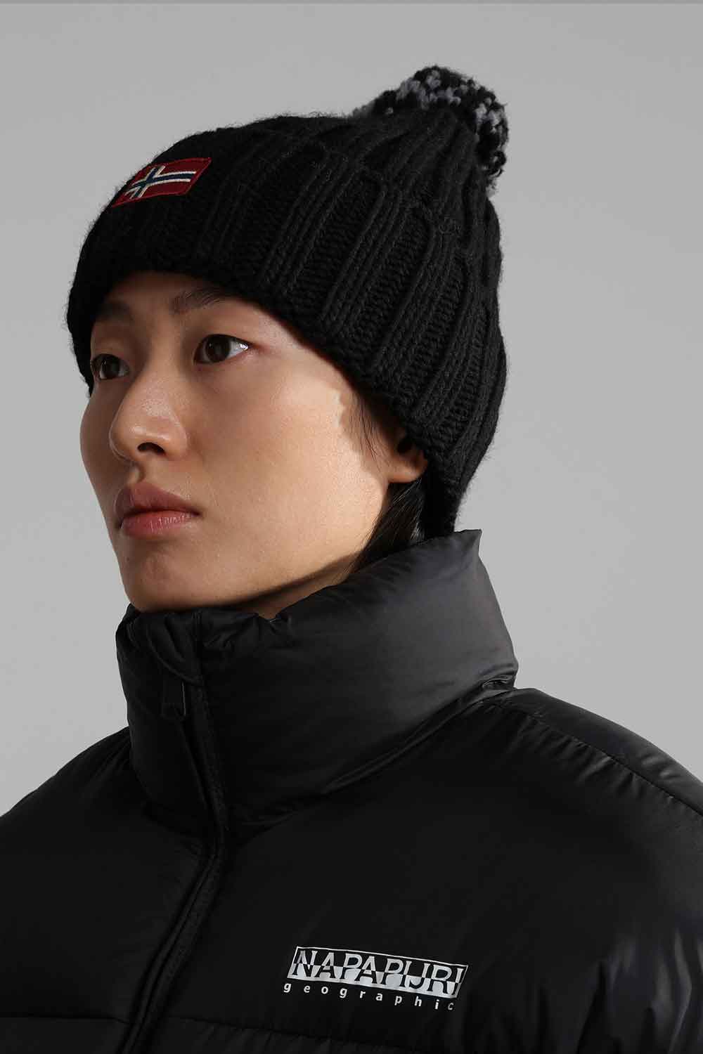 Napapijri-Semiury W 3 Black-Bere-2-Milagron.com