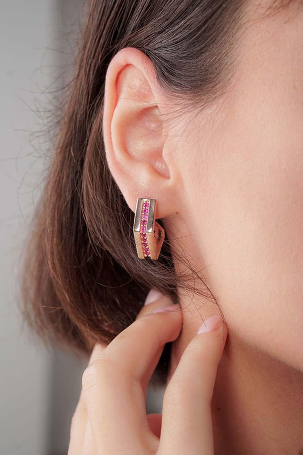 Nayra Jewelry-Epic Hoop Küpe Pembe-Küpe-2-Milagron.com