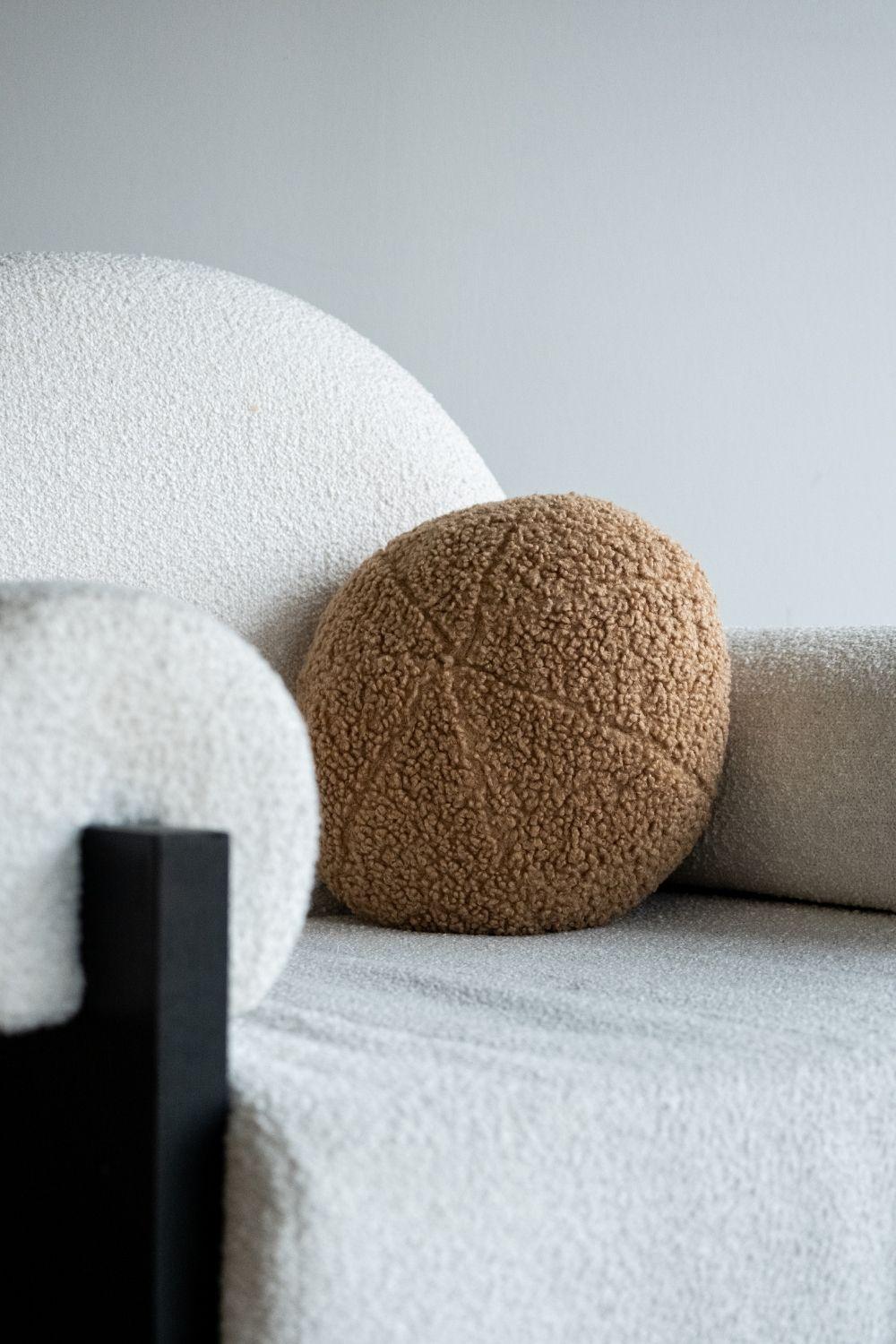 Nehir Ozbey Interiors-Teddy Top Yastık-Yastık-2-Milagron.com