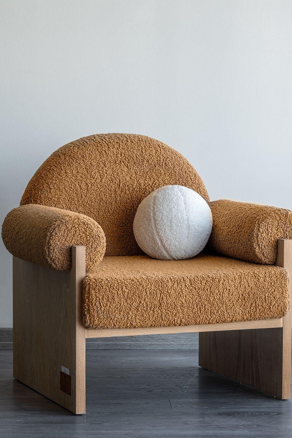 Nehir Ozbey Interiors-Teddy Top Yastık-Yastık-4-Milagron.com