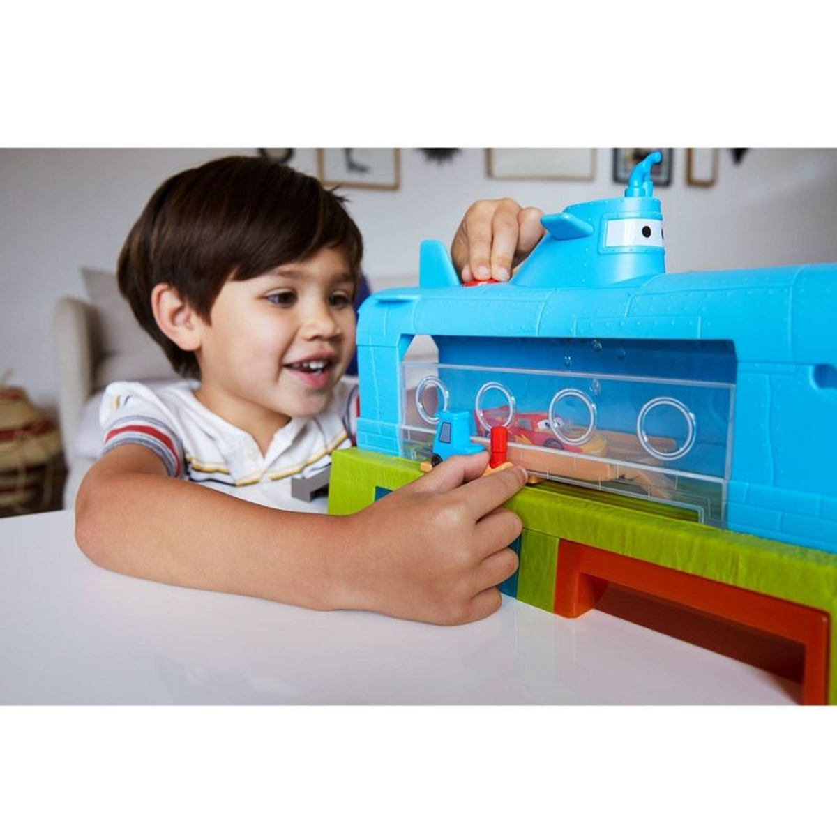 Pixar Cars-Cars Balina Araba Yıkama Oyun Seti-Figür Oyuncaklar-5-Milagron.com