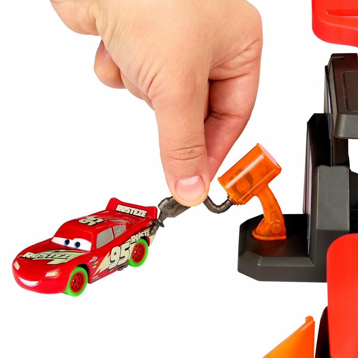 Pixar Cars-Cars Karanlıkta Parlayan Yarışçılar Pist Seti-Oyuncak Arabalar ve Setleri-3-Milagron.com