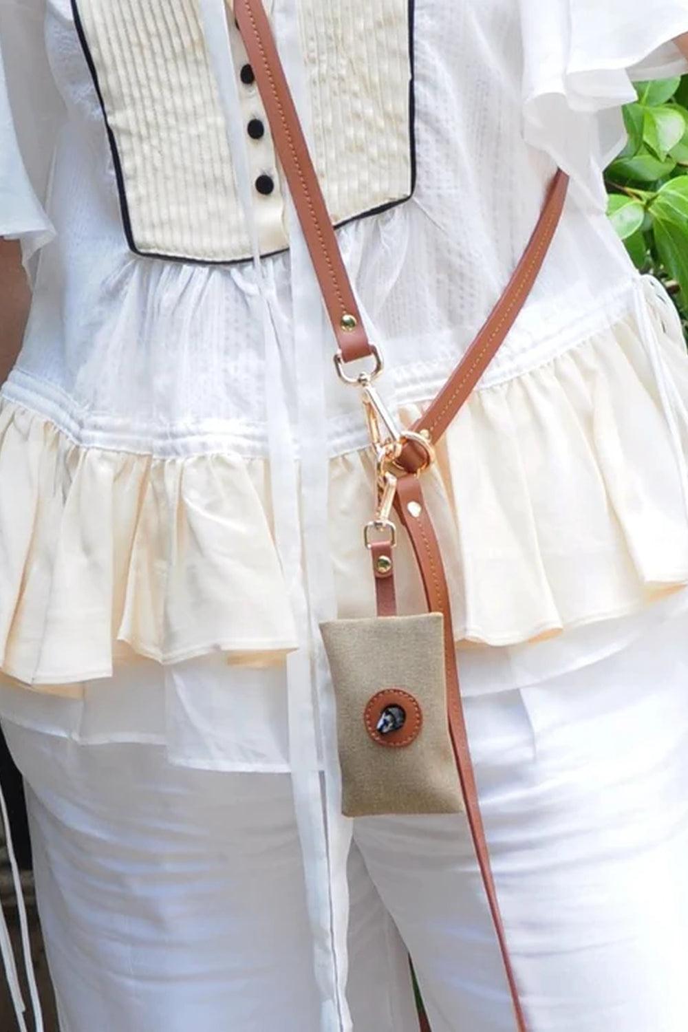 Pups & Itchy-Dışkı Poşeti Taşıma Çantası - Taba-Köpek-1-Milagron.com