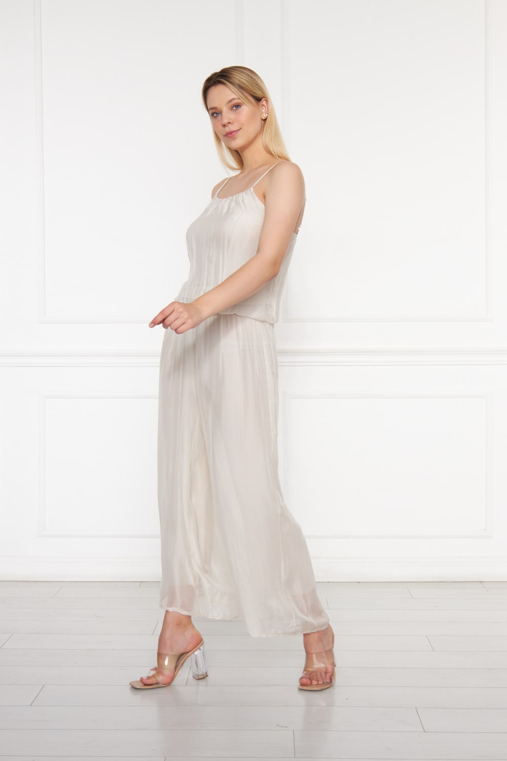 Silk Parade-Saf İpek Şifon Bej Tulum-Tulum-1-Milagron.com