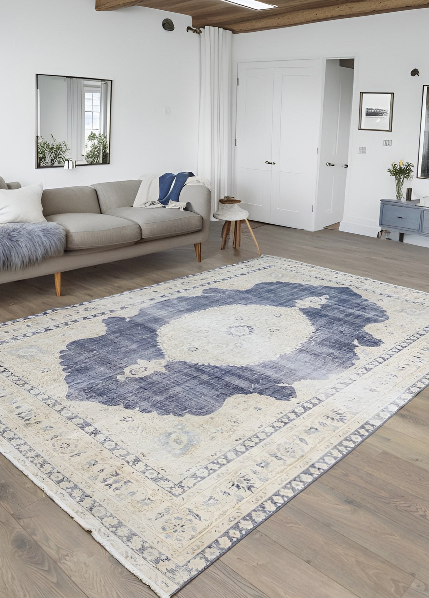 Soho Antiq-Asra Madalyon Desenli El Dokuma Isparta Halısı 240x361 Cm-Halı-2-Milagron.com