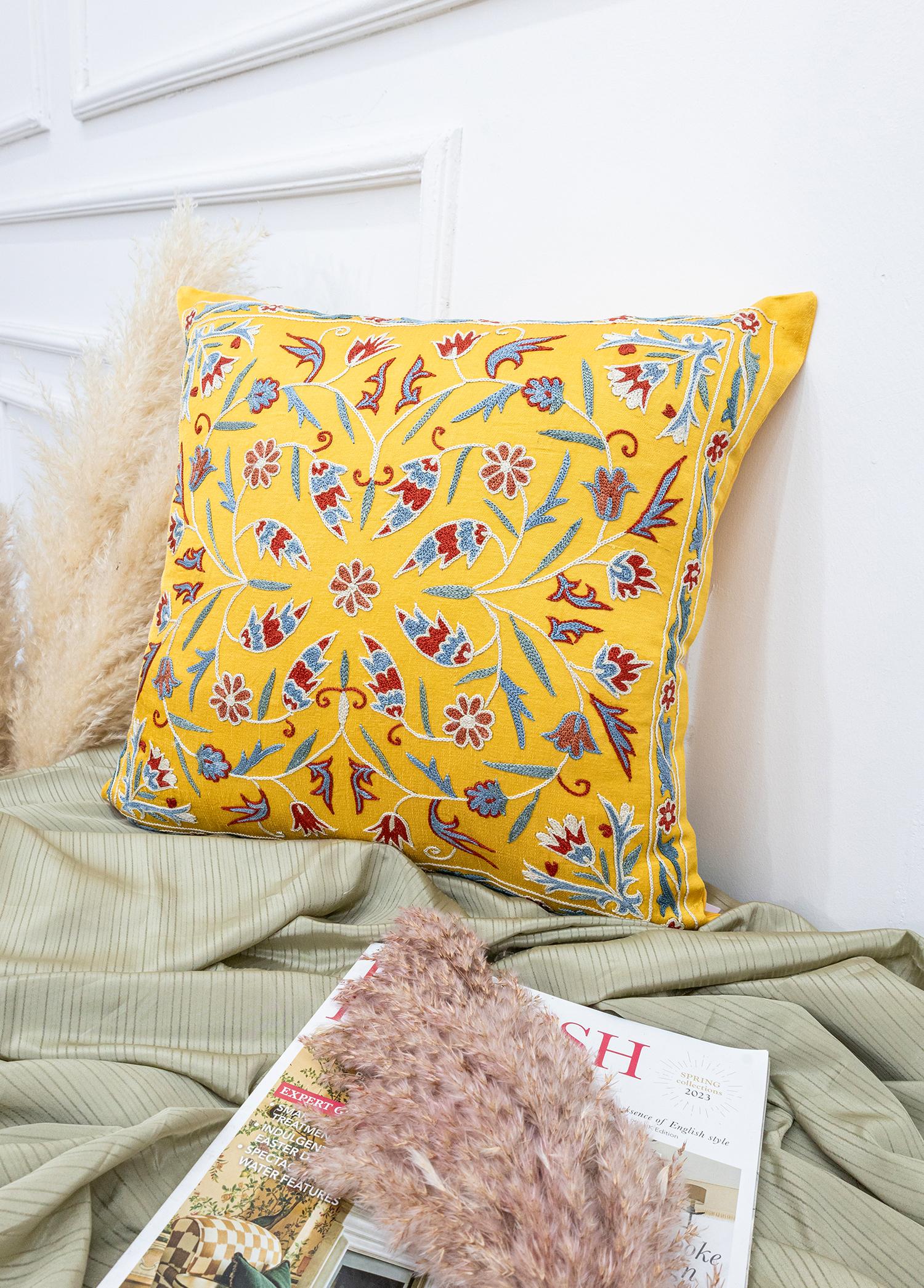 Soho Antiq-Berez El Yapımı Suzani Sarı Yastık 50x50 Cm-Yastık-2-Milagron.com