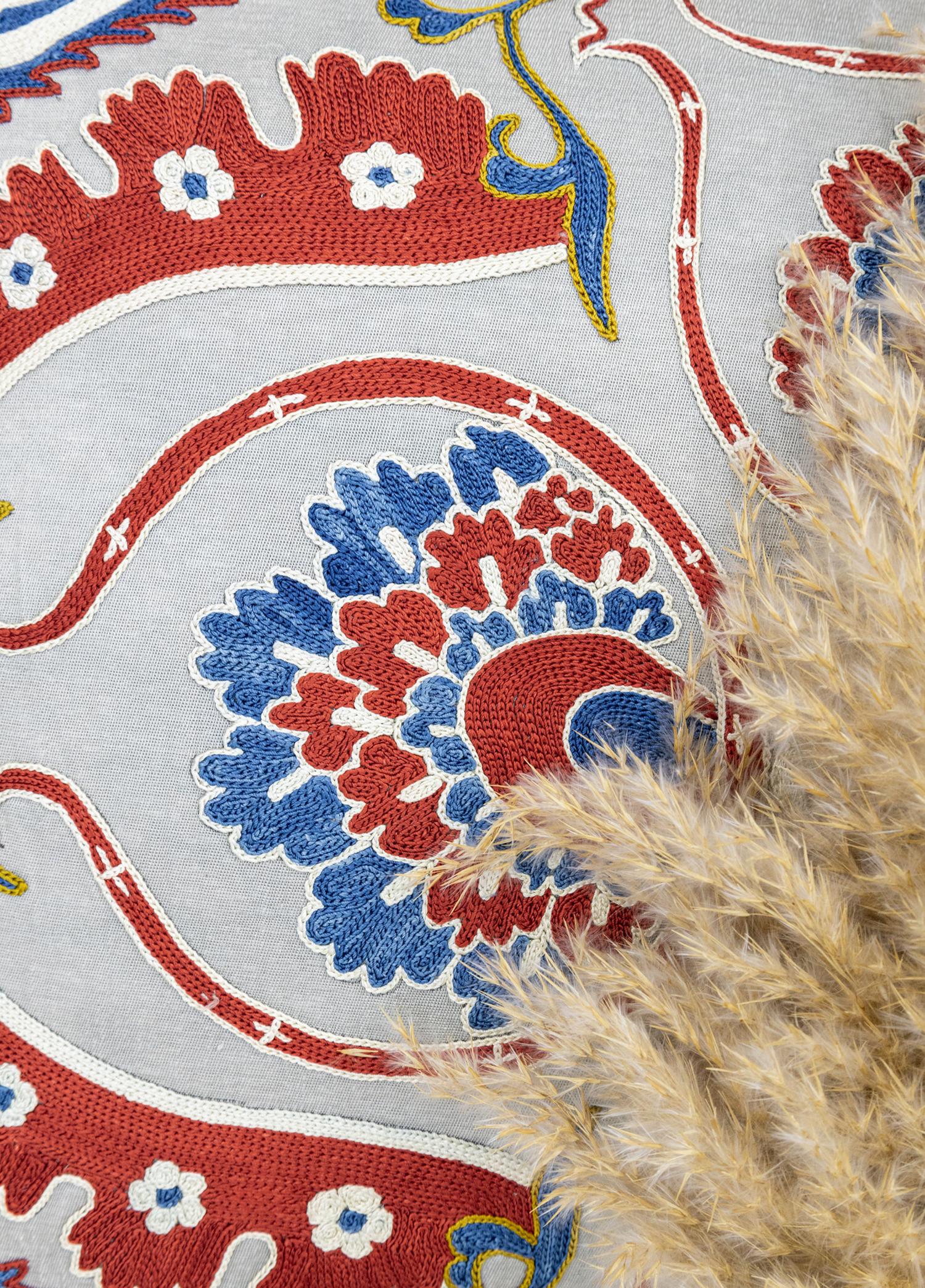 Soho Antiq-Beylem Suzani El Yapımı İpek Yastık 50x50 Cm-Yastık-3-Milagron.com