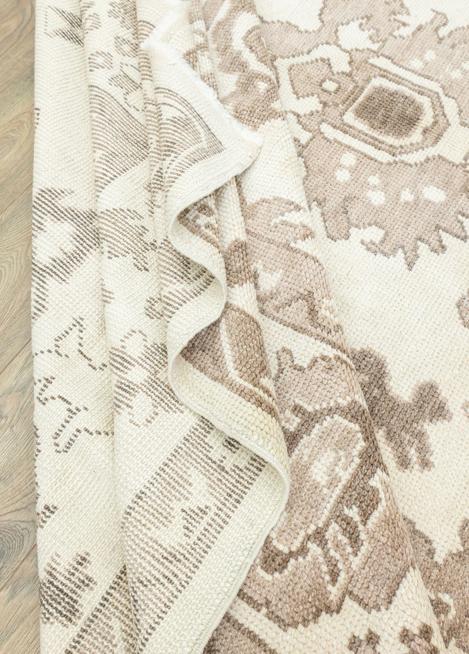 Soho Antiq-Celme El Dokuma Büyük Uşak Halısı 299x353 Cm-Halı-6-Milagron.com