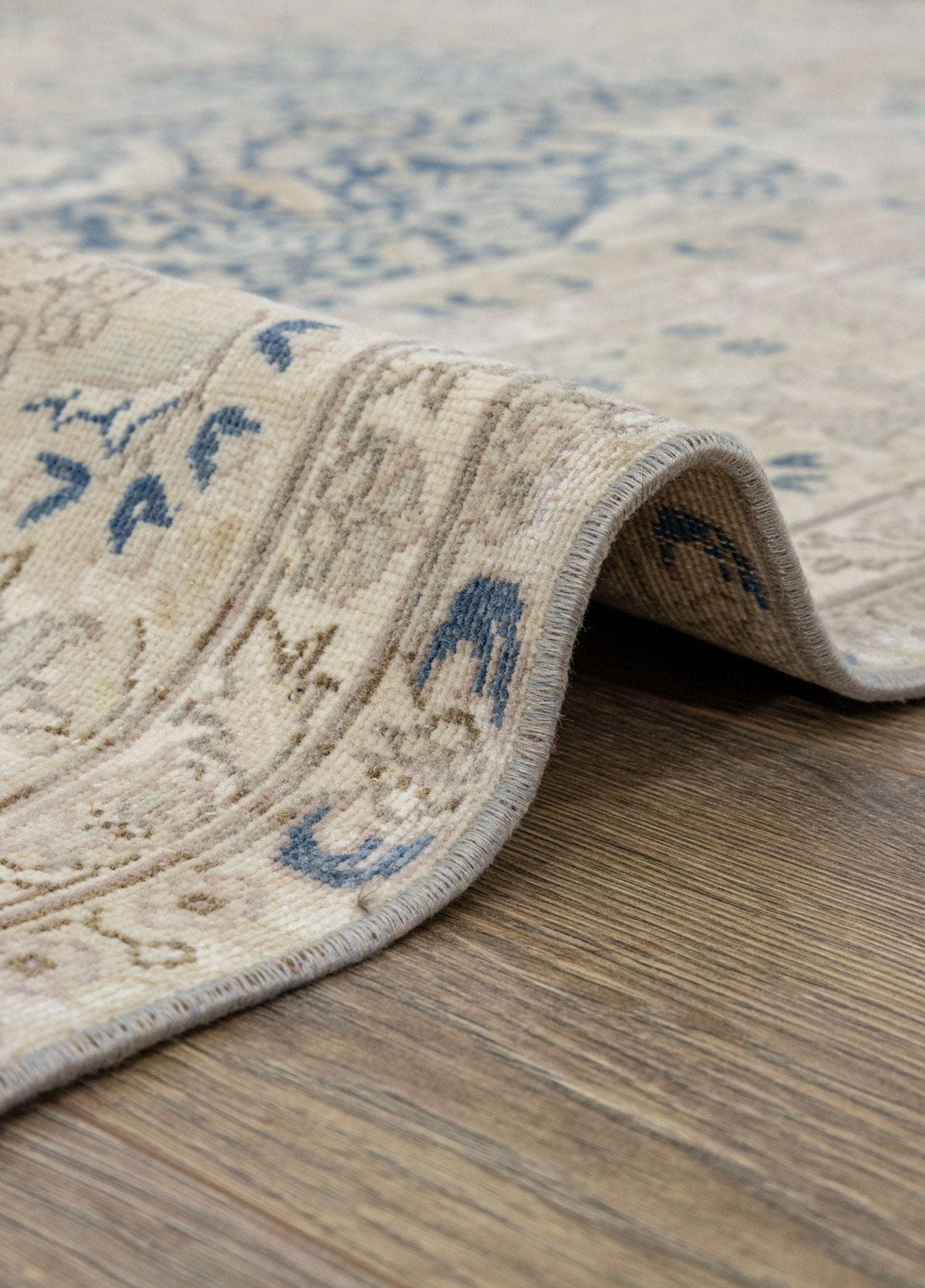 Soho Antiq-Ezher Madalyon Desenli Yün Ladik Halısı 261x391 Cm-Halı-5-Milagron.com