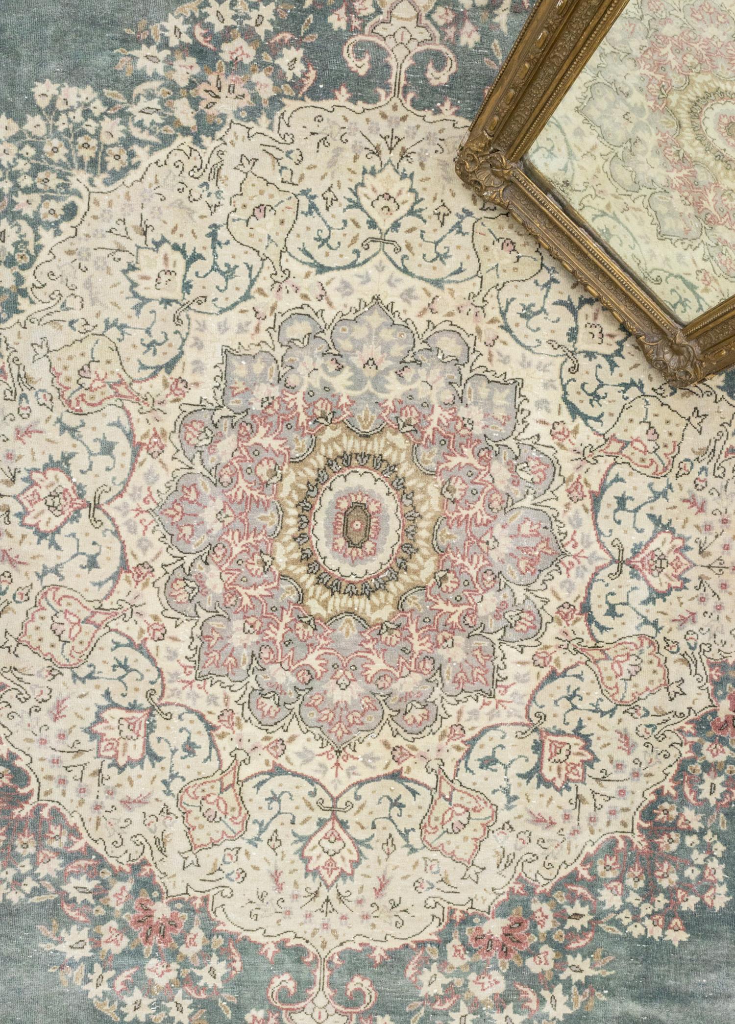 Soho Antiq-Fasa Madalyon Desenli El Dokuma Ladik Halısı 239x353 Cm-Halı-3-Milagron.com