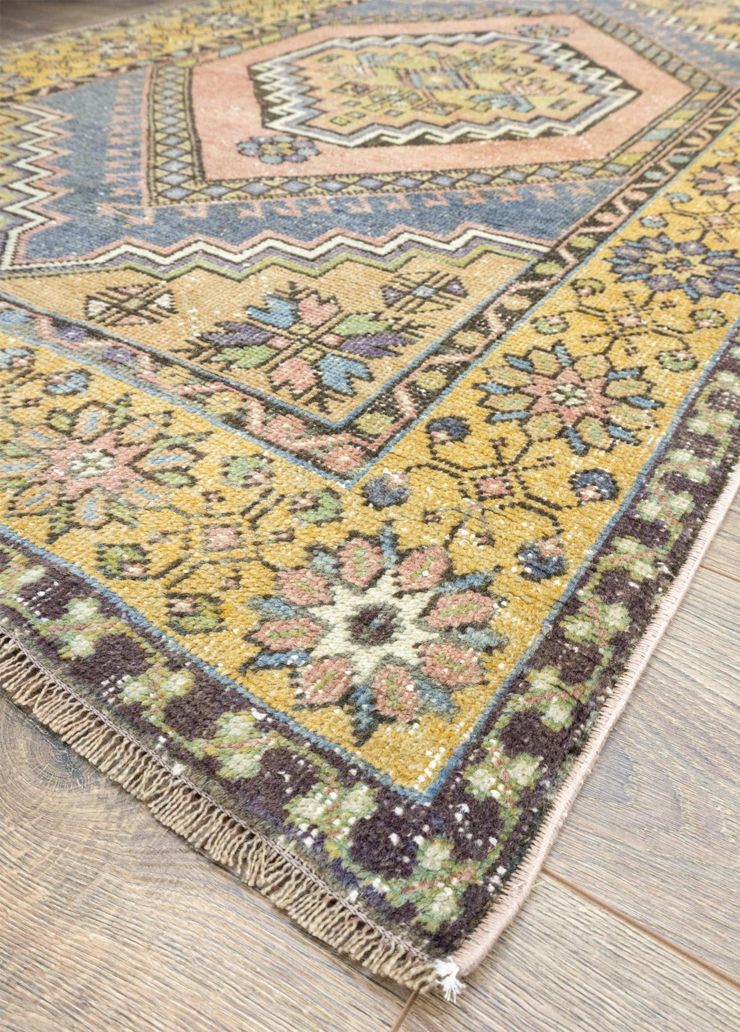 Soho Antiq-Kisre Geometrik Desenli El Dokuma Yün Halı 111x175 Cm-Halı-3-Milagron.com