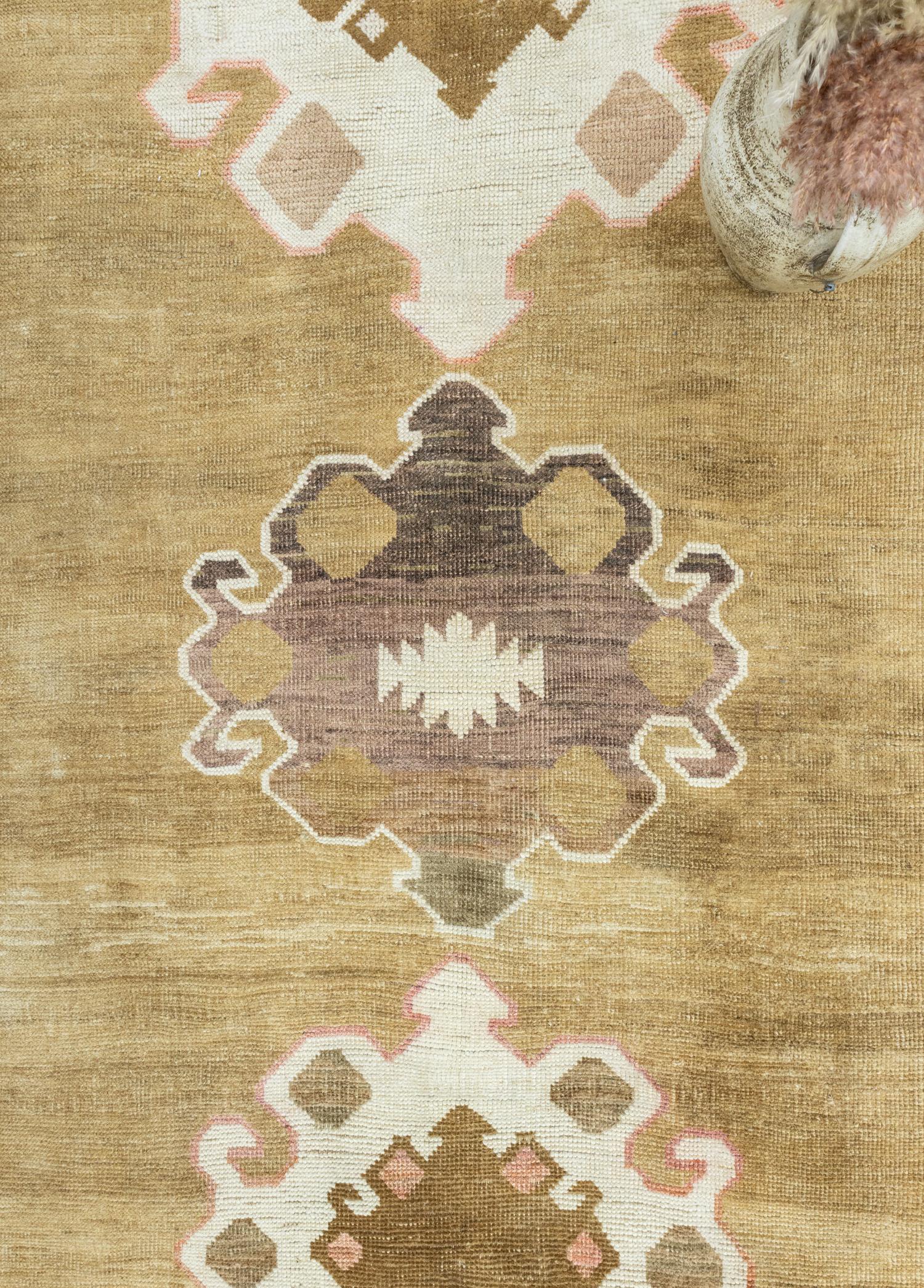 Soho Antiq-Royal El Dokuma Kahverengi Yün Kars Halısı 175x312 Cm-Halı-3-Milagron.com