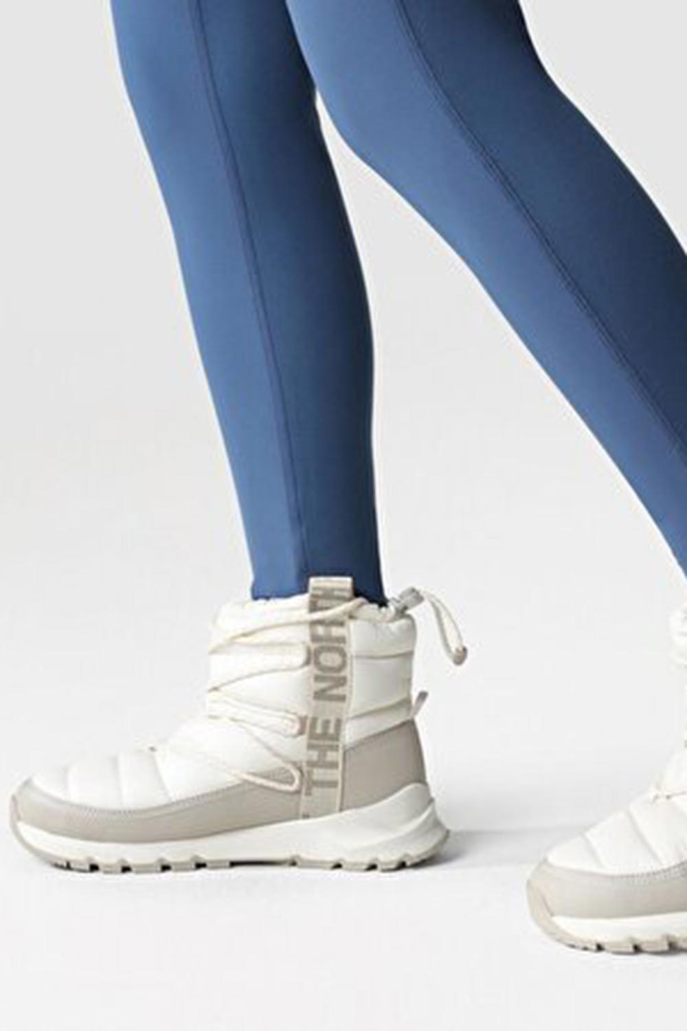 The North Face-Women Thermoball Lace Up Waterproof-Bot-2-Milagron.com