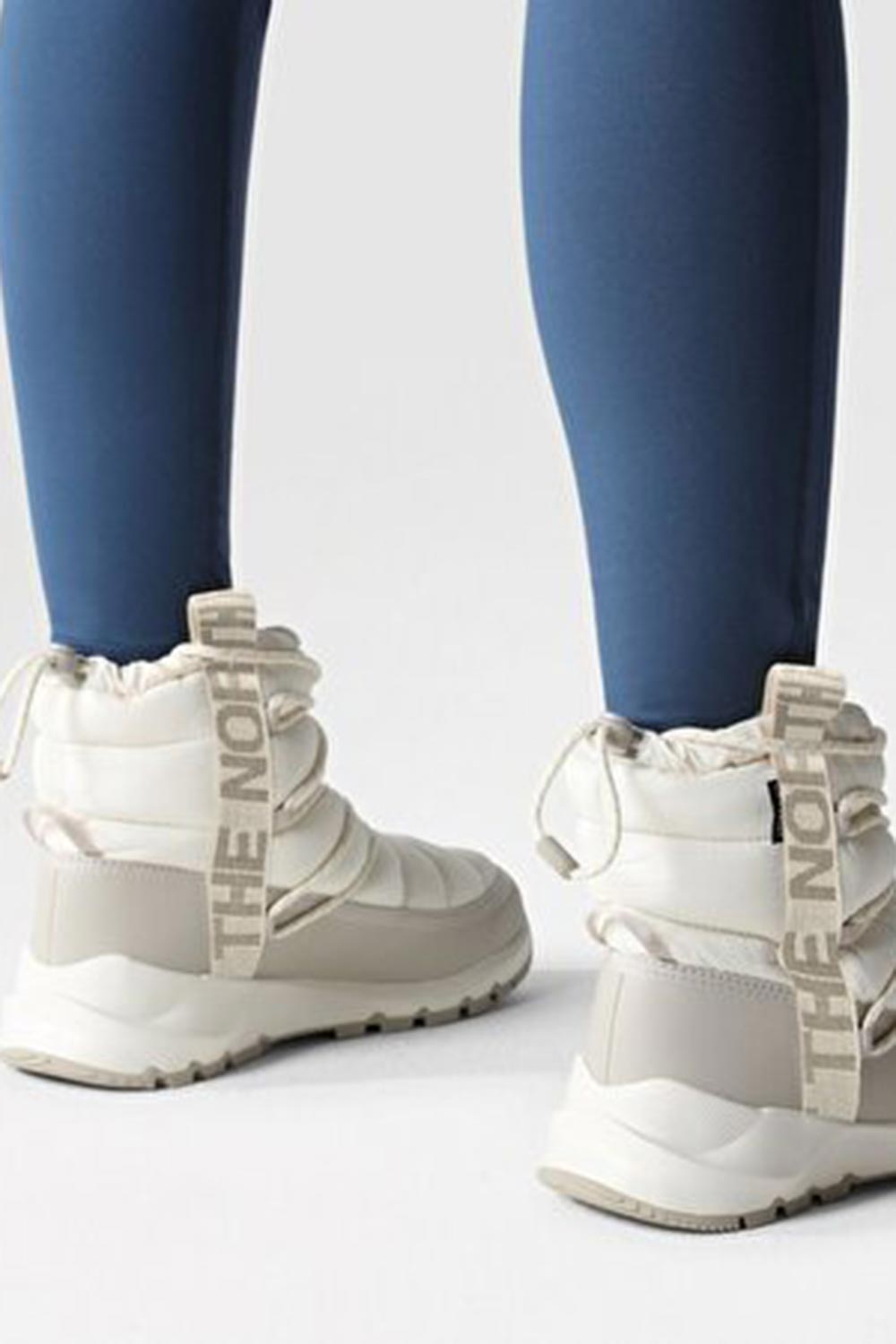 The North Face-Women Thermoball Lace Up Waterproof-Bot-8-Milagron.com