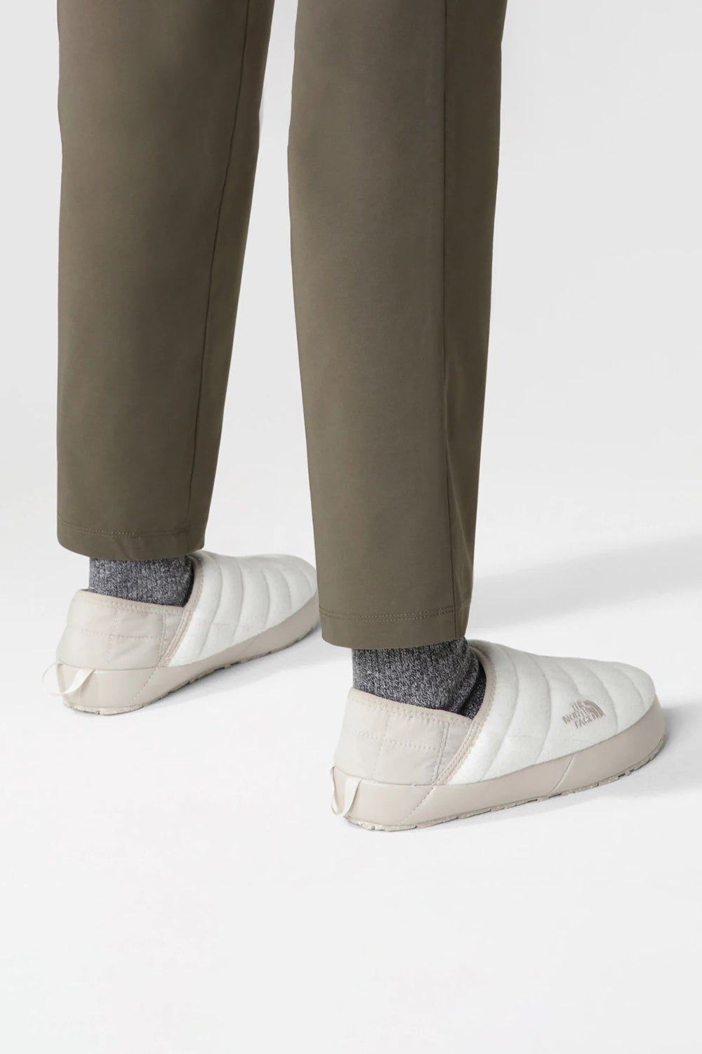 The North Face-Women Thermoball Traction Mule V Denali-Sandalet & Terlik-9-Milagron.com