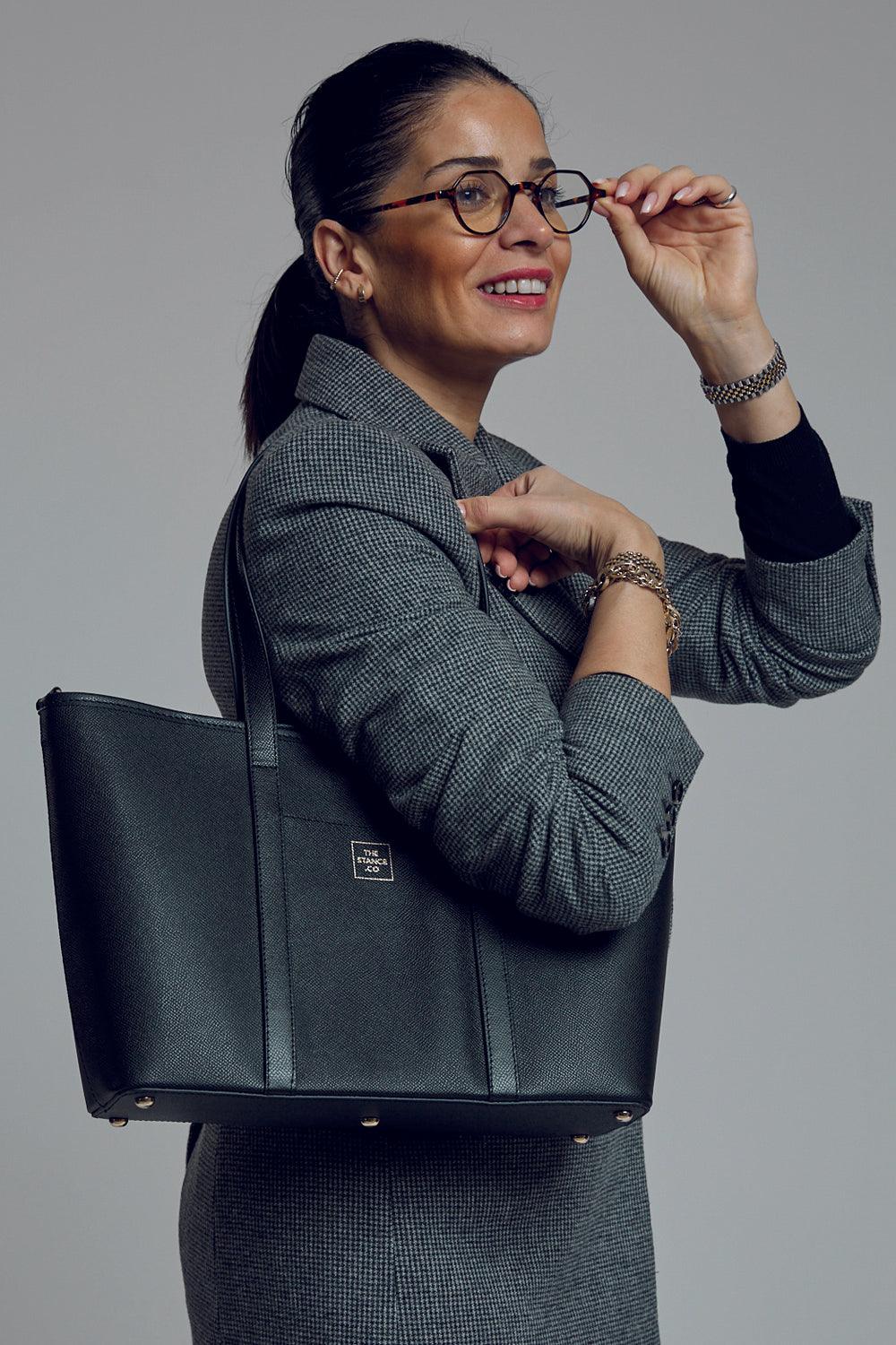 Thestance.co-Ajda - Siyah-Omuz Çantası-6-Milagron.com