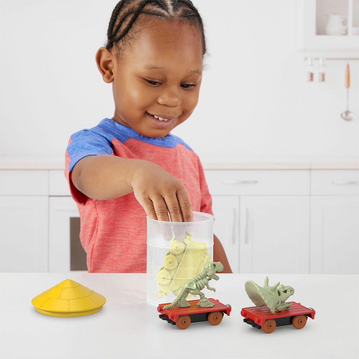 Thomas ve Arkadaşları-Color Reveal Sürpriz Paket-Oyuncak Tren ve Demir Yolu Setleri-5-Milagron.com