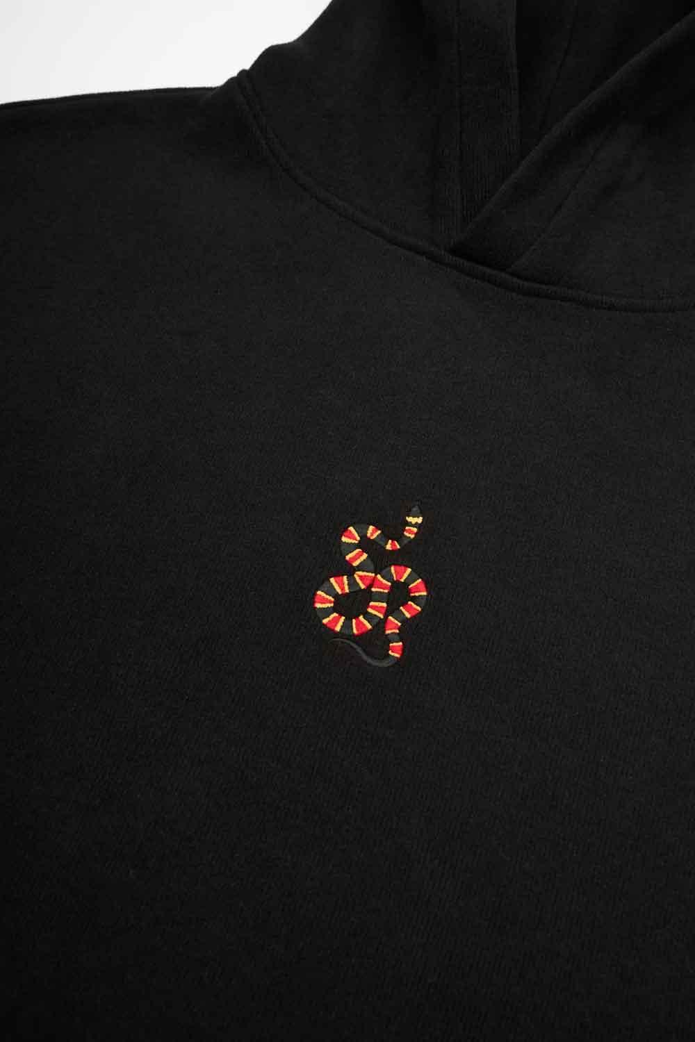 WWF Market-Yılan Crop Hoodie - Siyah-Sweatshirts & Hoodies-3-Milagron.com