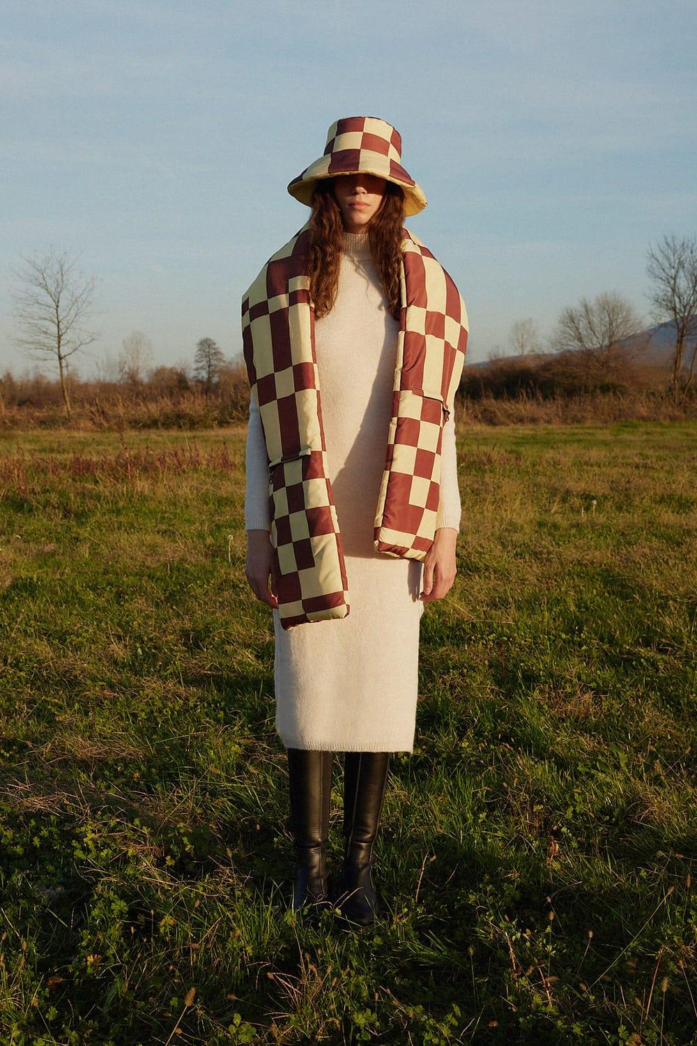 Wayt-Cosmic Distortion Kahve & Sarı Dama Desenli Şişme Şapka-Bucket Hat-3-Milagron.com