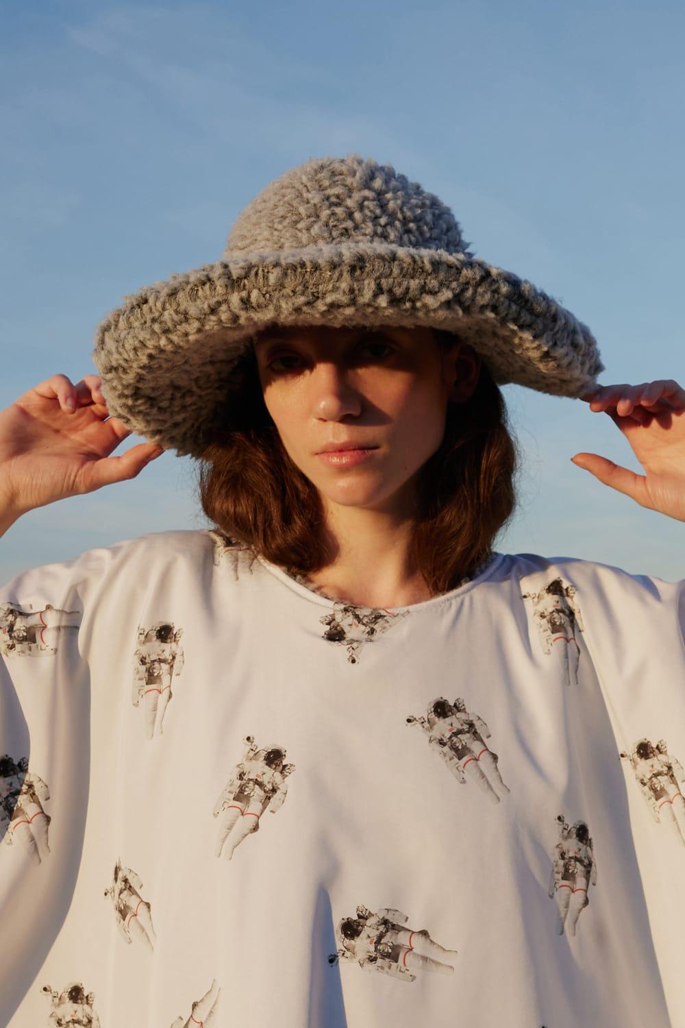 Wayt-Kozmonot Gri Teddy Şapka-Bucket Hat-3-Milagron.com