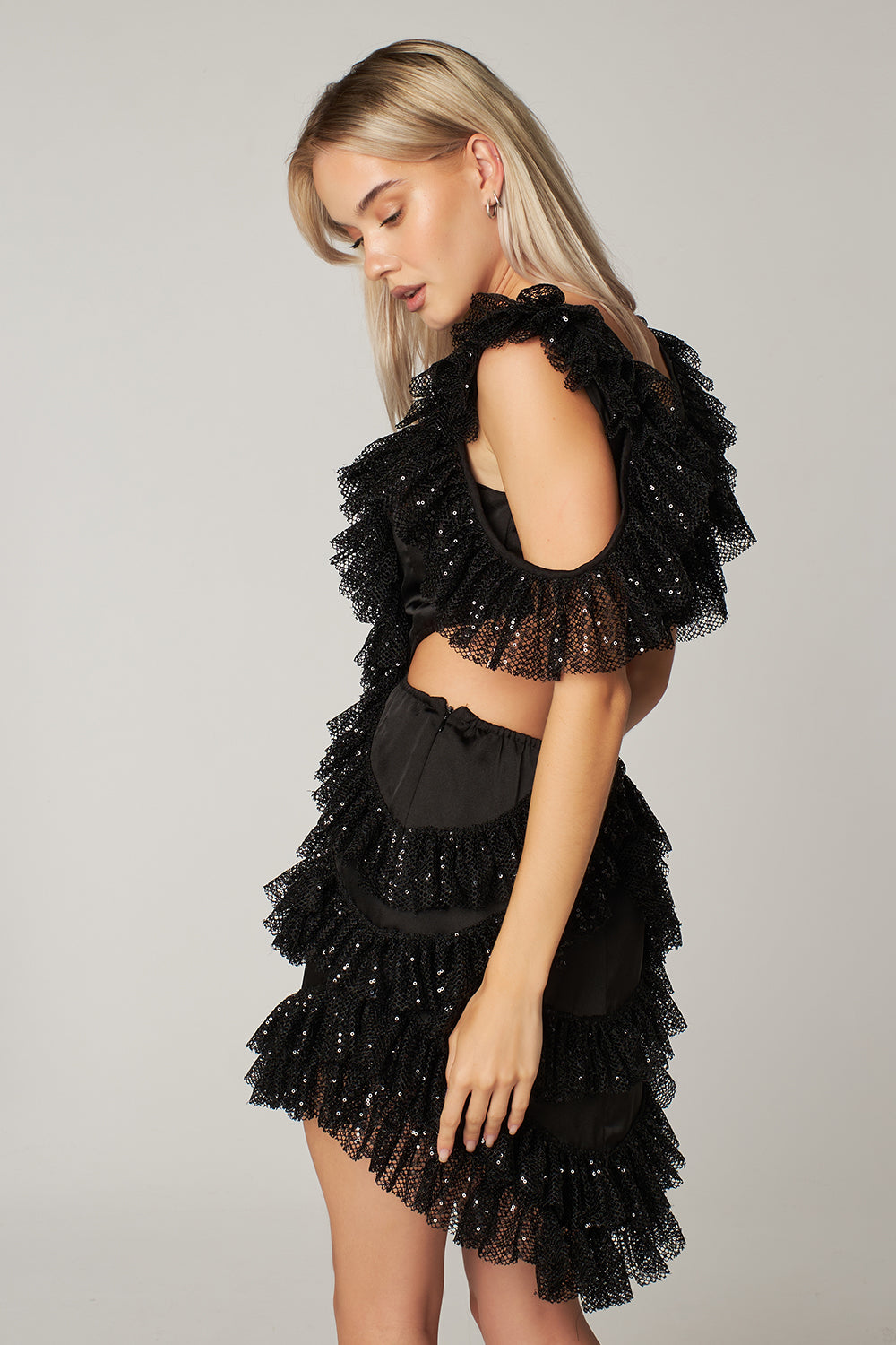 Siyah Pullu Fırfırlı Mini Elbise Vi̇va - 3