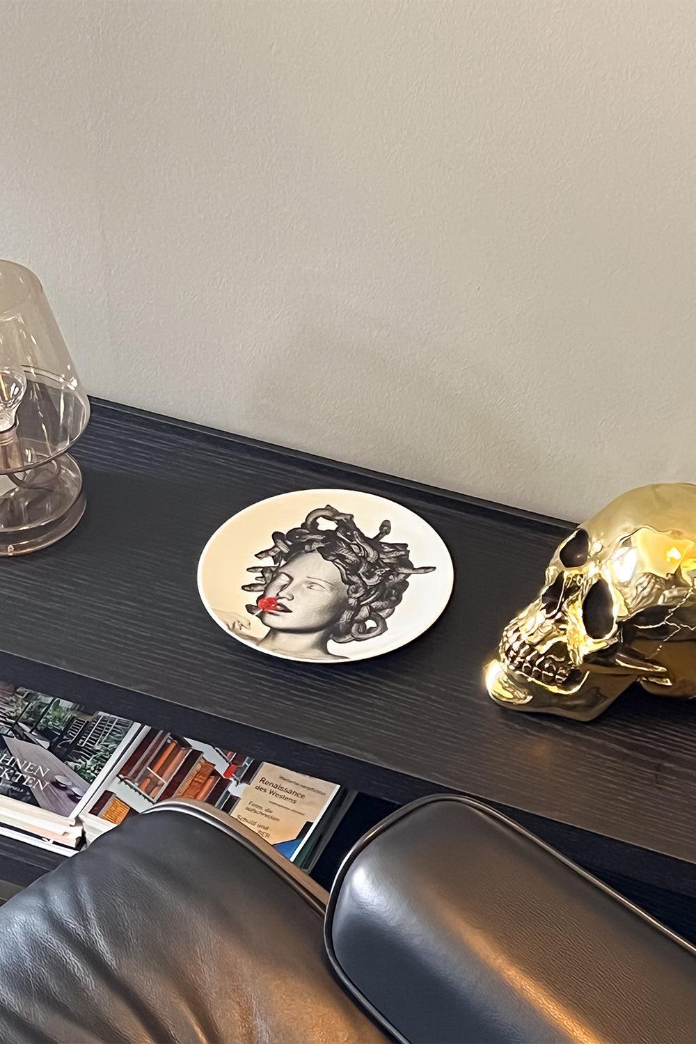 Dekoratif Tabak No:5 Medusa Is Beautiful Now - 1