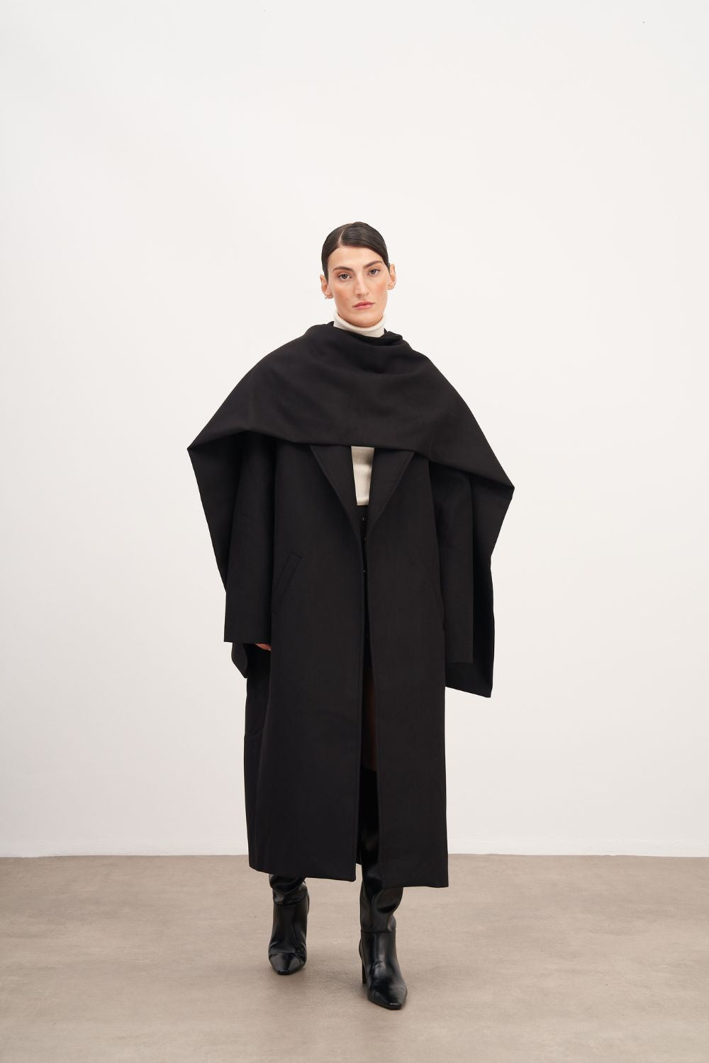 Omuz Detaylı Uzun Kaşe Kaban - 3