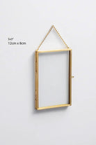 Dikey Pirinç Gold Kapaklı Cam Duvar Askılı Fotoğraf Çerçevesi 12x8cm - 1