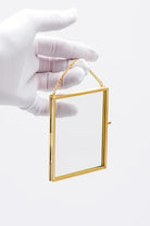 Dikey Pirinç Gold Kapaklı Cam Duvar Askılı Fotoğraf Çerçevesi 10x8cm - 1