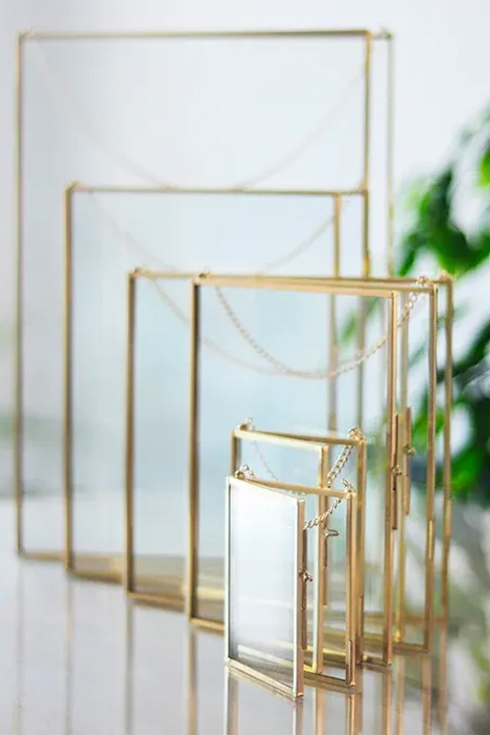 Dikey Pirinç Gold Kapaklı Cam Duvar Askılı Fotoğraf Çerçevesi 10x8cm - 4