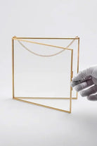 Pirinç Gold Kapaklı Cam Duvar Askılı Fotoğraf Çerçevesi 20x20cm - 2