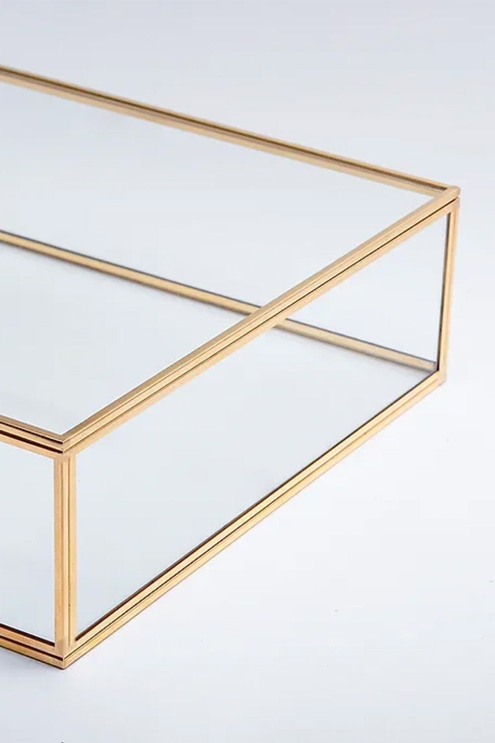 Pirinç Gold Cam Kapaklı Takı Aksesuar Çikolata Fotoğraf Kutusu 30x30x8cm - 3