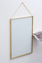 Dikey Pirinç Gold Cam Duvar Askılı Fotoğraf Çerçevesi Kapaklı 35x25cm - 2