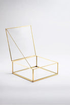 Pirinç Gold Cam Kapaklı Takı Aksesuar Çikolata Fotoğraf Kutusu 25x25x8cm - 0